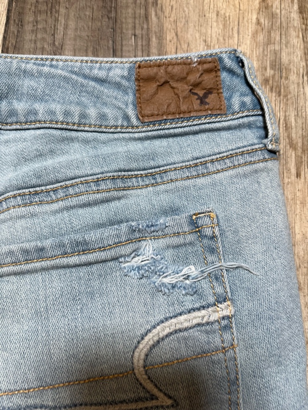 American Eagle Shortie Distressed Denim Shorts Lace Crochet Trim Size 10 - Picture 10 of 16